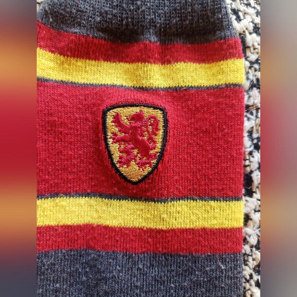 Harry Potter Gryffindor Socks - Picture 2 of 3